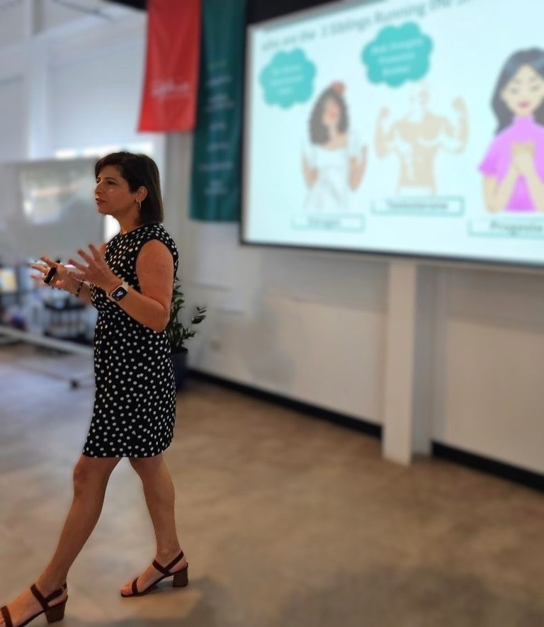 Nelly presenting at a workshop